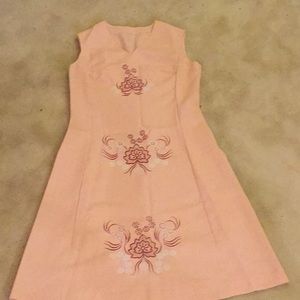 Vintage %100 linen dress. Peach color.